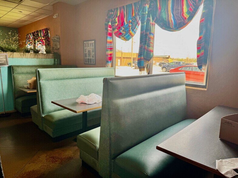 More Photos Of 200 N Central Ave, Parsons General Retail For Sale