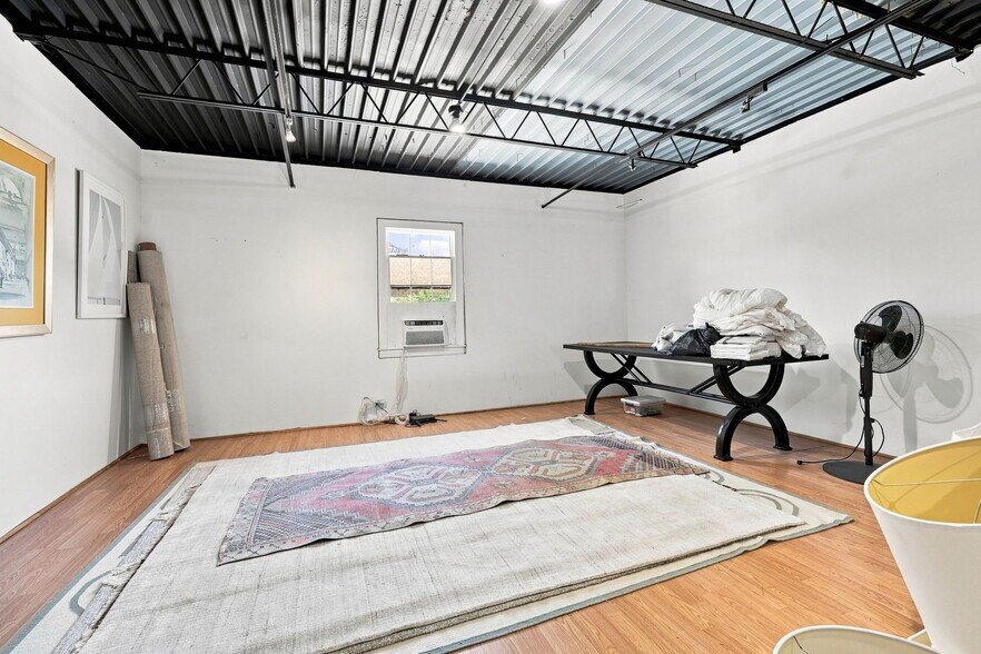 More Photos Of 1100 N Main St, High Point Office For Sale