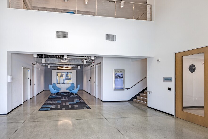 More Photos Of 25371 Commercentre Dr, Lake Forest Office For Sale