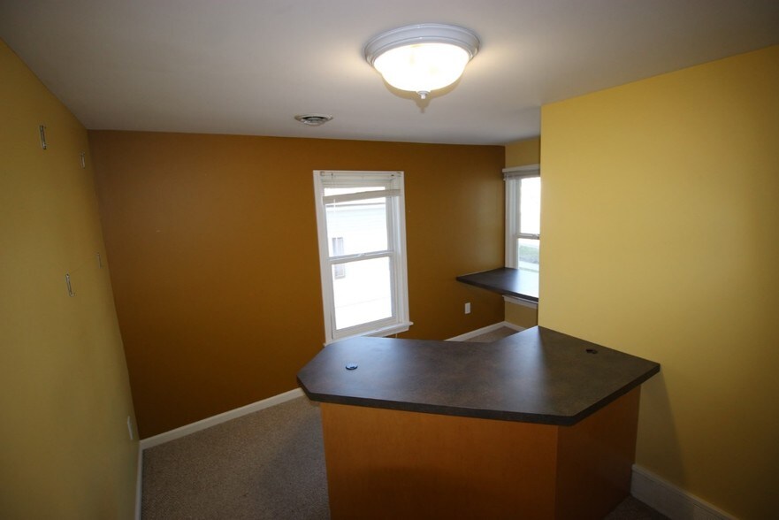 More Photos Of 8 N Main St, Pittsford Office Residential For Lease