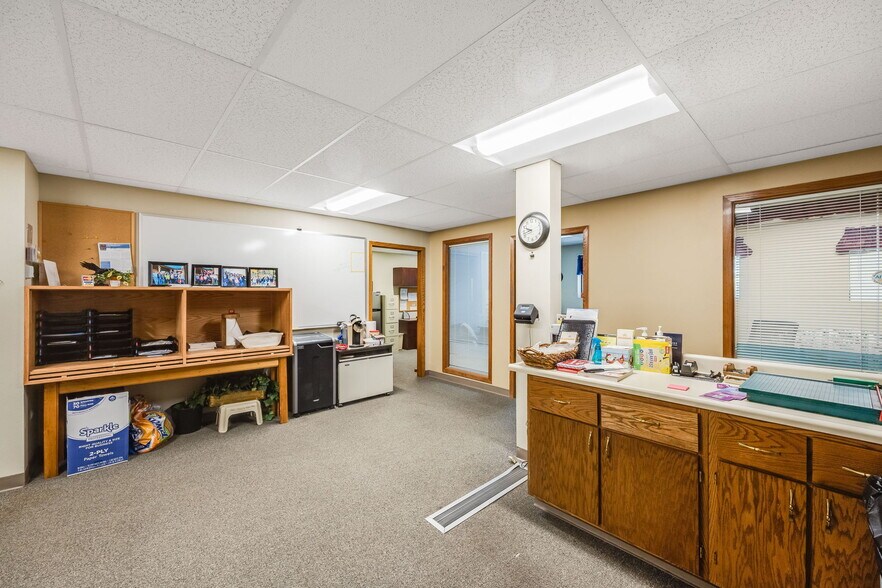 More Photos Of 141 W Davies Ave N, Littleton Office For Sale