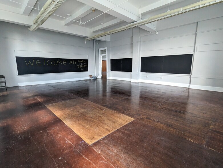 More Photos Of 1901 W Tioga St, Philadelphia Schools For Sale