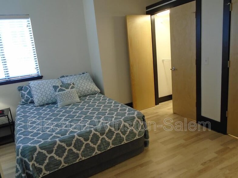 More Photos Of 50 W 4th St, Winston-Salem Apartments For Lease