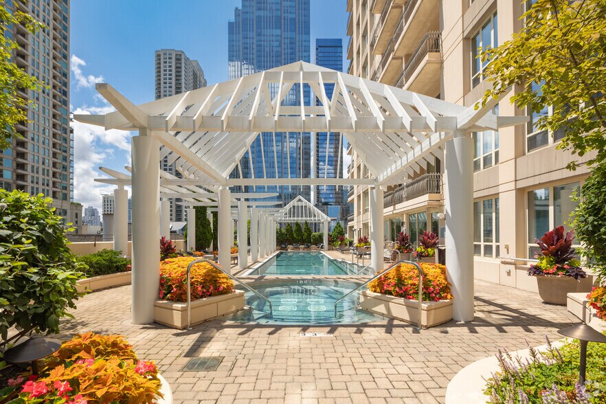 More Photos Of 747 N Wabash Ave, Chicago Apartments For Lease