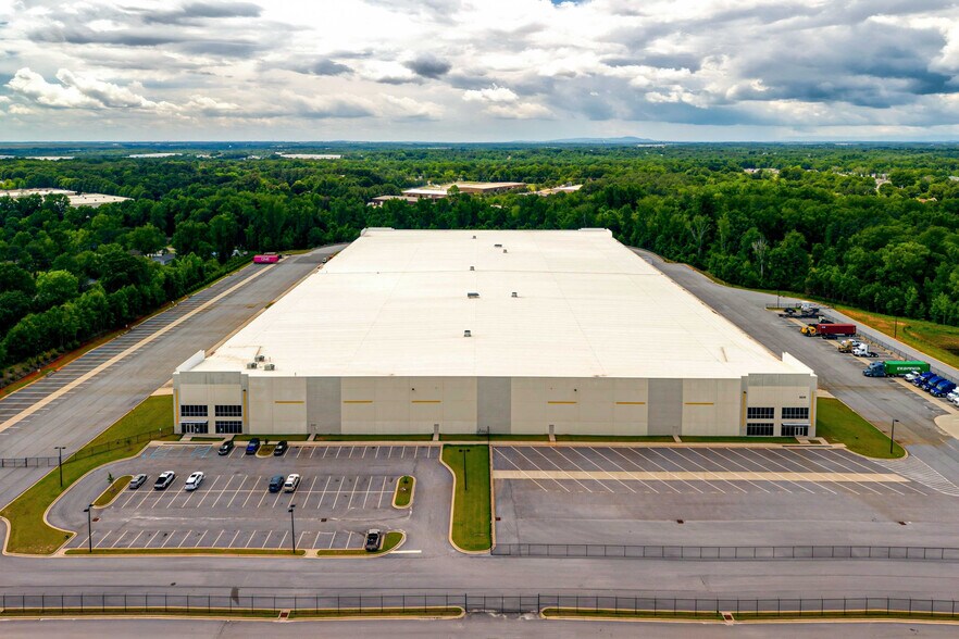 More Photos Of 6639 Pottery Rd, Spartanburg Distribution For Lease