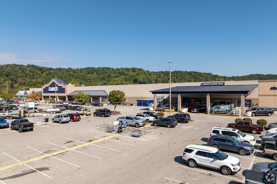 More Photos Of 6692 Clinton Hwy, Knoxville General Retail For Lease
