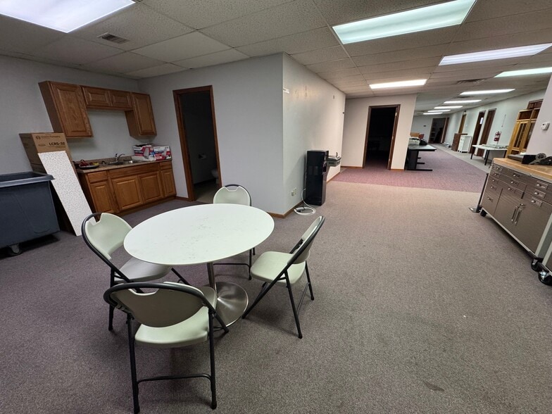 More Photos Of 4609 S Norfleet Rd, Independence Office For Sale