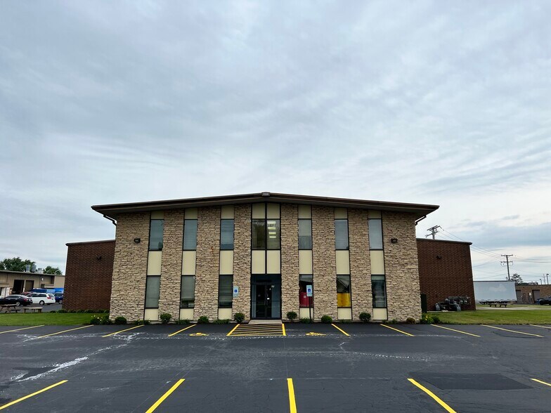 More Photos Of 740 Industrial Dr, Cary Manufacturing For Sale