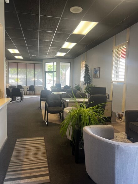 More Photos Of 200 3rd Ave E, Twin Falls Office For Sale