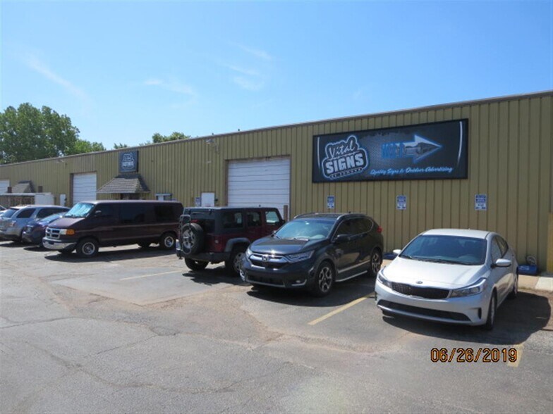 More Photos Of 3724 E 2nd St, Edmond Warehouse For Sale