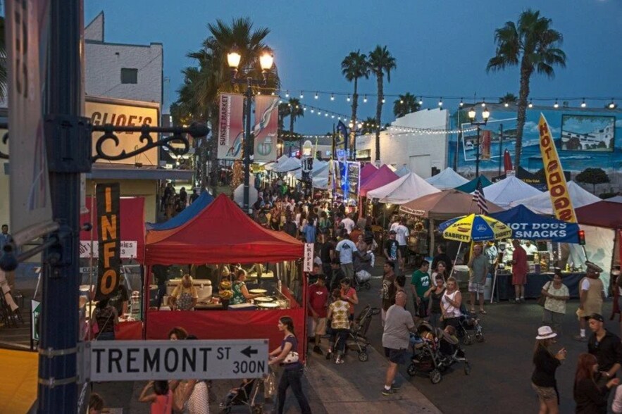 More Photos Of 302 Oceanside Blvd, Oceanside Service For Lease