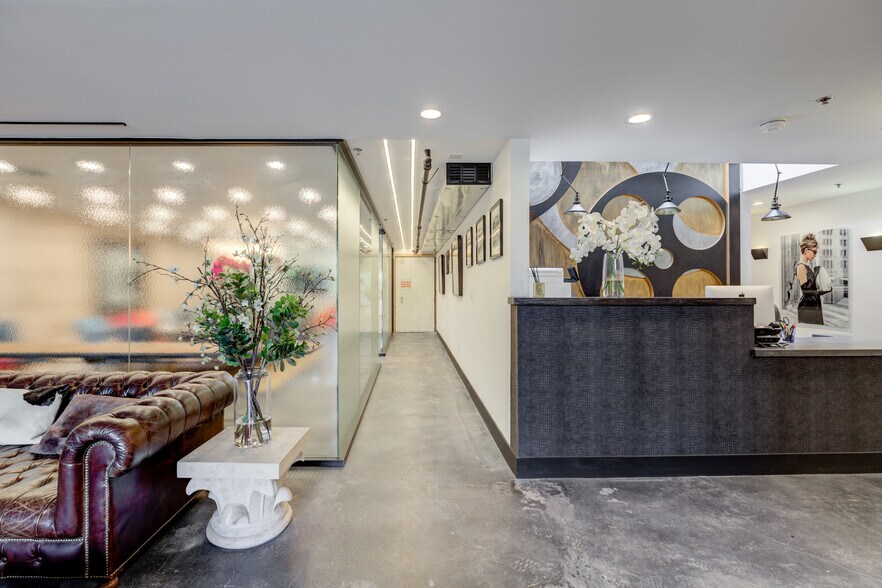 More Photos Of 710 Seward St, Los Angeles Loft Creative Space For Lease