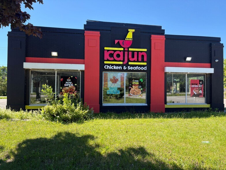 More Photos Of 327 Atherley Rd, Orillia Fast Food For Sale