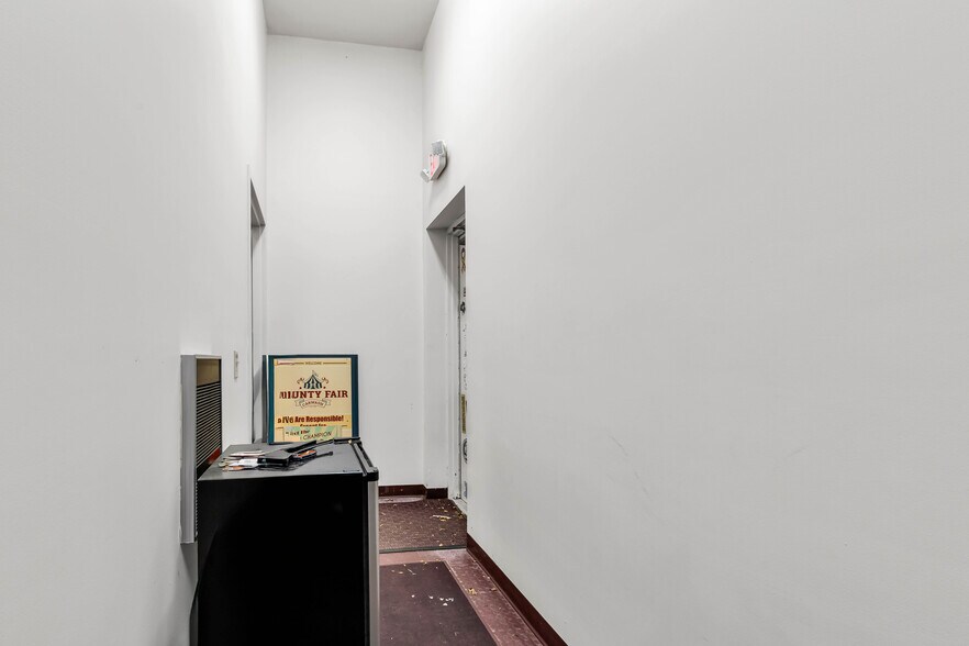 More Photos Of 732 Corylus Dr, Pataskala Carwash For Sale