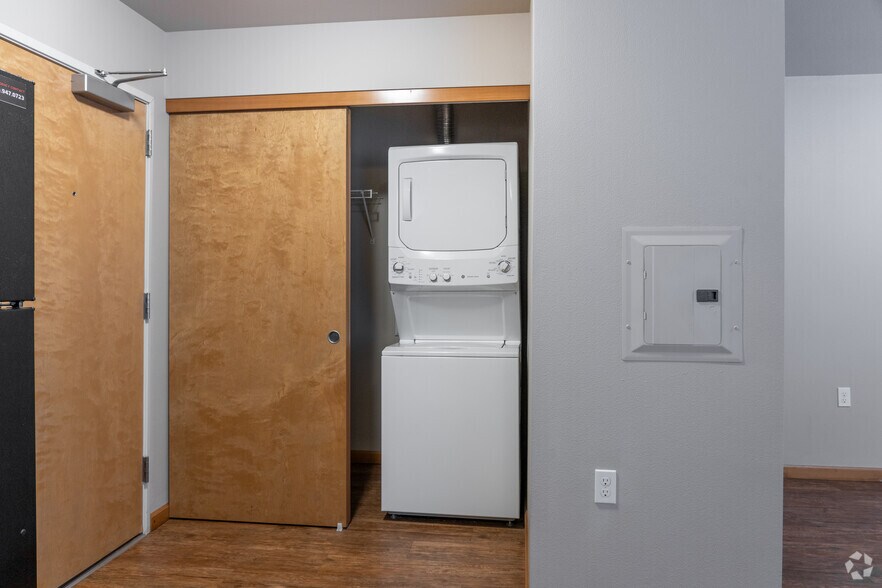 More Photos Of 2926 SW 4th Ave, Portland Apartments For Sale