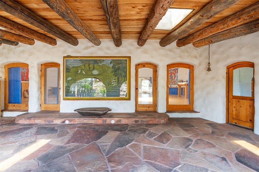 More Photos Of 18 Destierro Trail, Santa Fe Lodge Meeting Hall For Sale