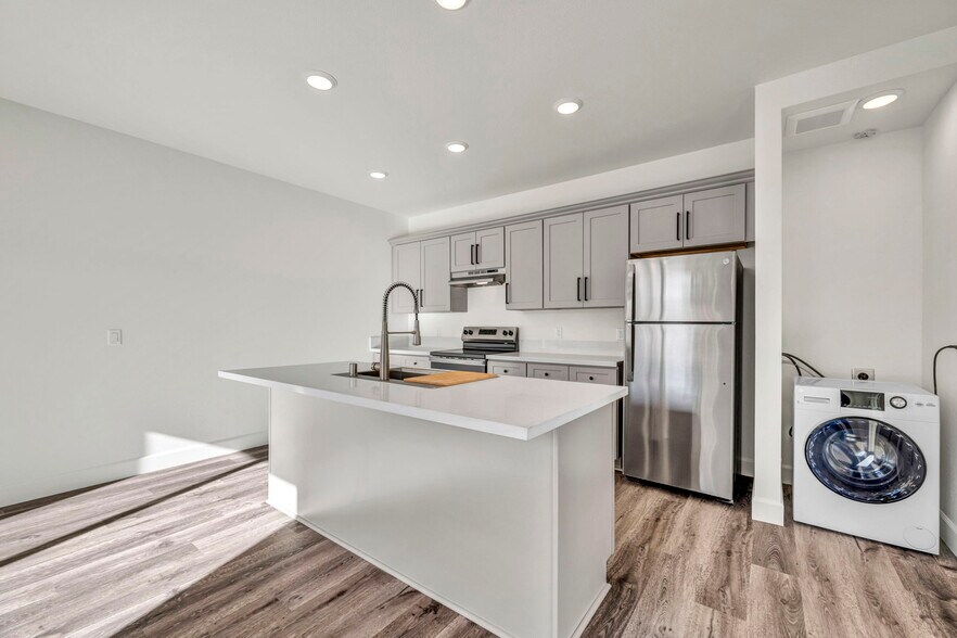 More Photos Of 542 7th St, Sparks Apartments For Sale