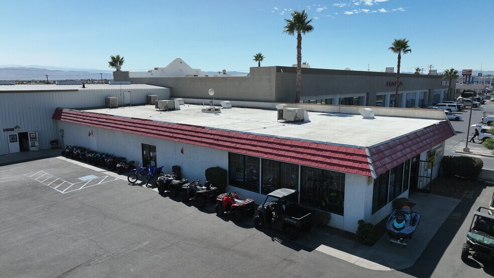 More Photos Of 13815 Park Ave, Victorville Warehouse For Lease