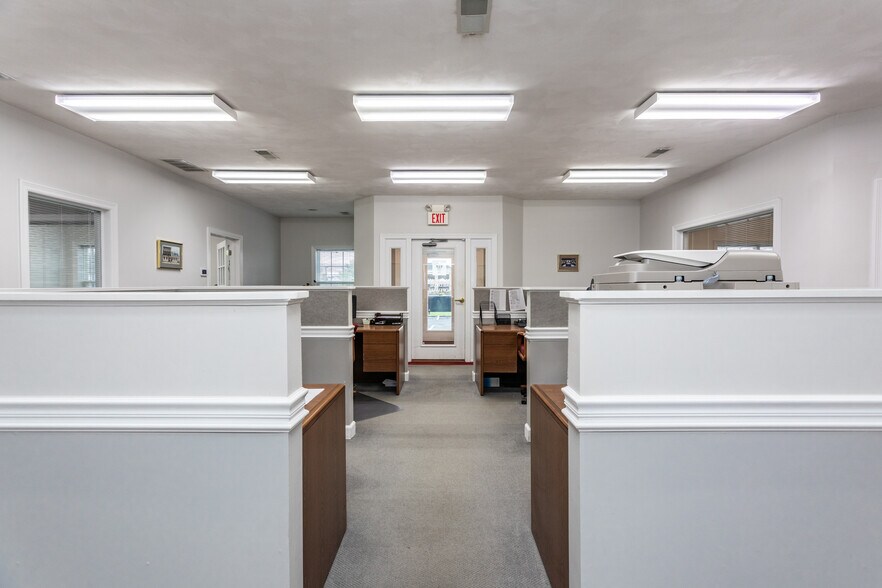 More Photos Of 1186 S State Route 157, Edwardsville Loft Creative Space For Sale