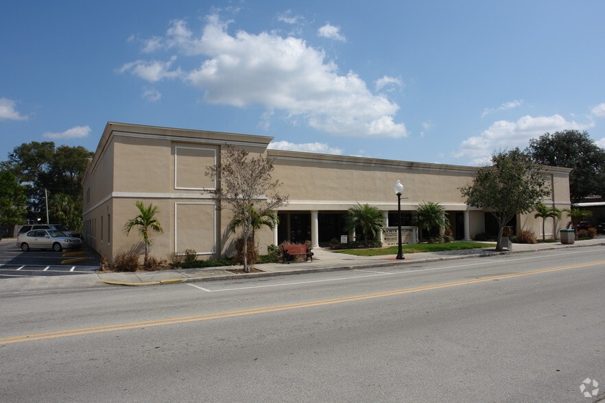 More Photos Of 220-238 Commerce Ave, Sebring Office For Lease