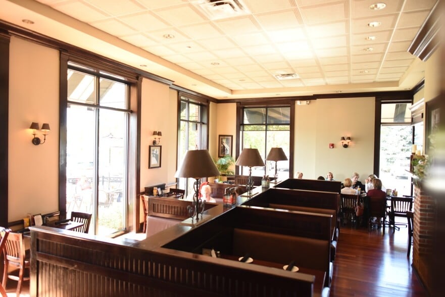 More Photos Of 110 N Brockway St, Palatine Office For Sale