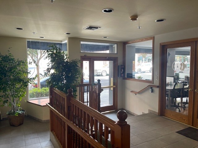More Photos Of 501 S Myrtle Ave, Monrovia Office For Sale