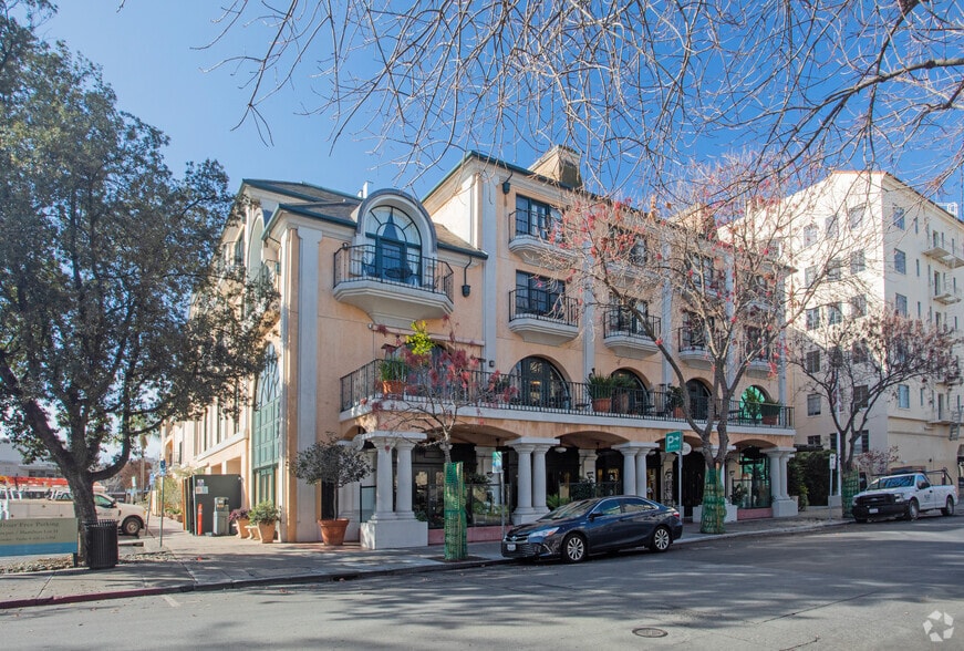 Primary Photo Of 520 Cowper St, Palo Alto Hotel For Lease