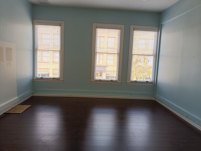 More Photos Of 26-38 S Raymond Ave, Pasadena Storefront Retail Office For Sale