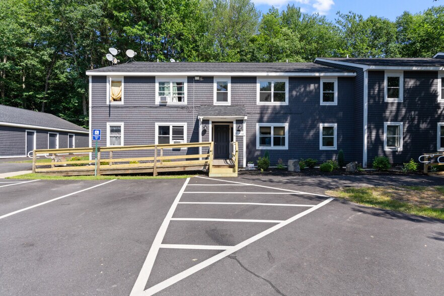 More Photos Of 12 Elm St, Freeport Apartments For Sale