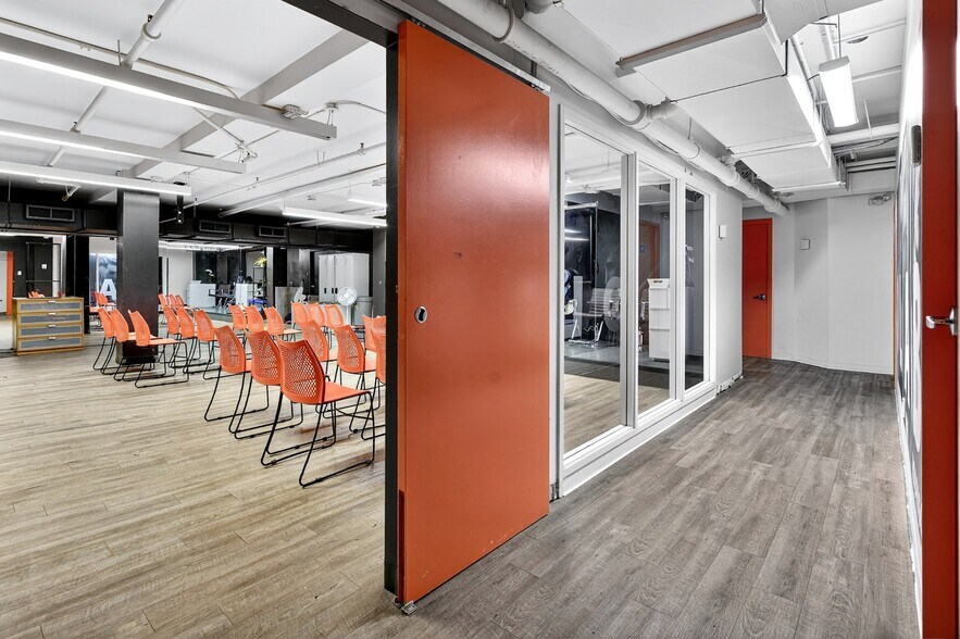 More Photos Of 1200 Rue Atateken, Montréal Storefront Retail Residential For Sale