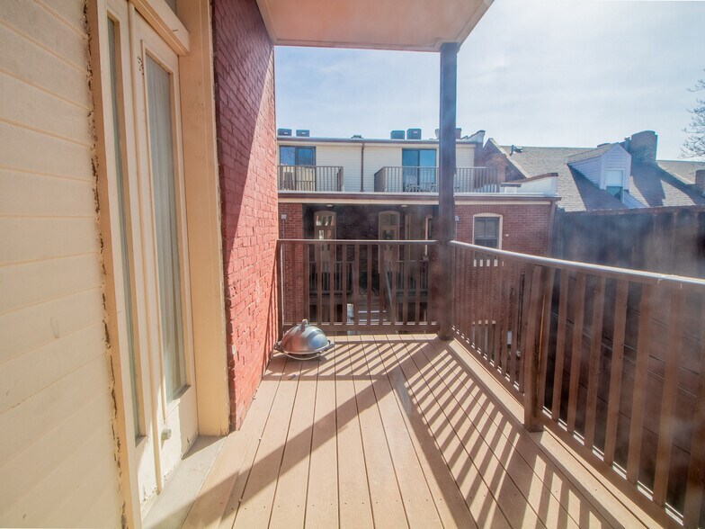 More Photos Of 1911 S 11th St, Saint Louis Apartments For Sale