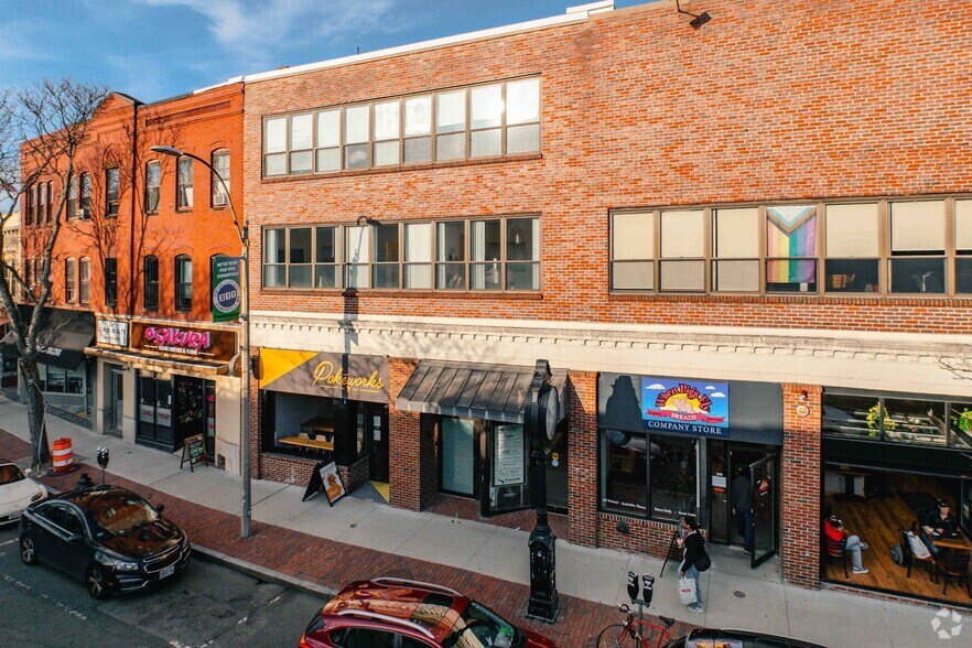 More Photos Of 259-261 Elm St, Somerville Office For Lease