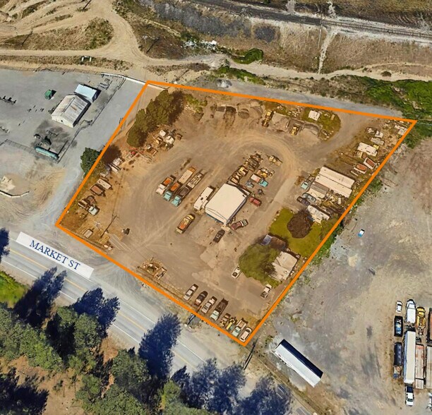 More Photos Of 9200 N Market St, Spokane Warehouse For Lease