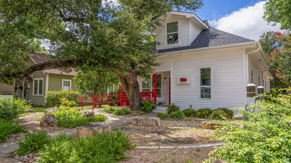 Primary Photo Of 306 W Main Ave, Round Rock General Retail For Sale