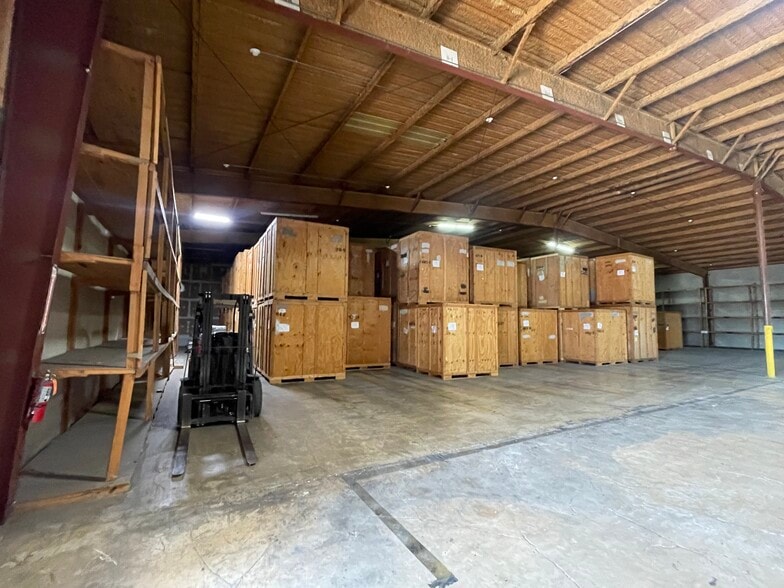 More Photos Of 5401 E Veterans Memorial Blvd, Killeen Warehouse For Sale