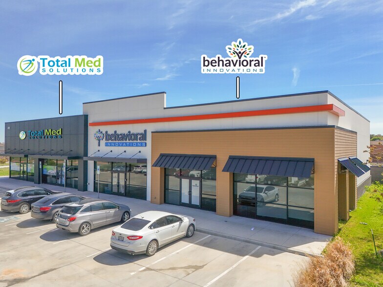 Primary Photo Of 401-411 Alta Mere Dr, Fort Worth Storefront For Sale