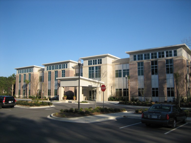 More Photos Of 421 Wando Park Blvd, Mount Pleasant Office For Lease
