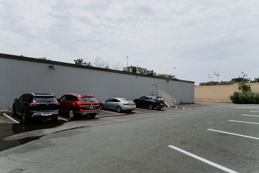 More Photos Of 7930 Computer Ave S, Bloomington Warehouse For Lease