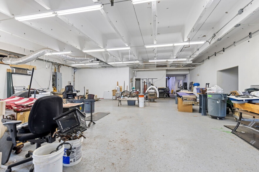More Photos Of 5595 Arapahoe Ave, Boulder Light Manufacturing For Sale