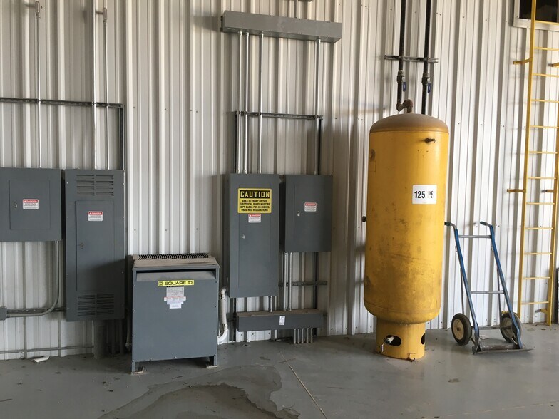 More Photos Of 3533 State Highway 239, Kenedy Warehouse For Sale