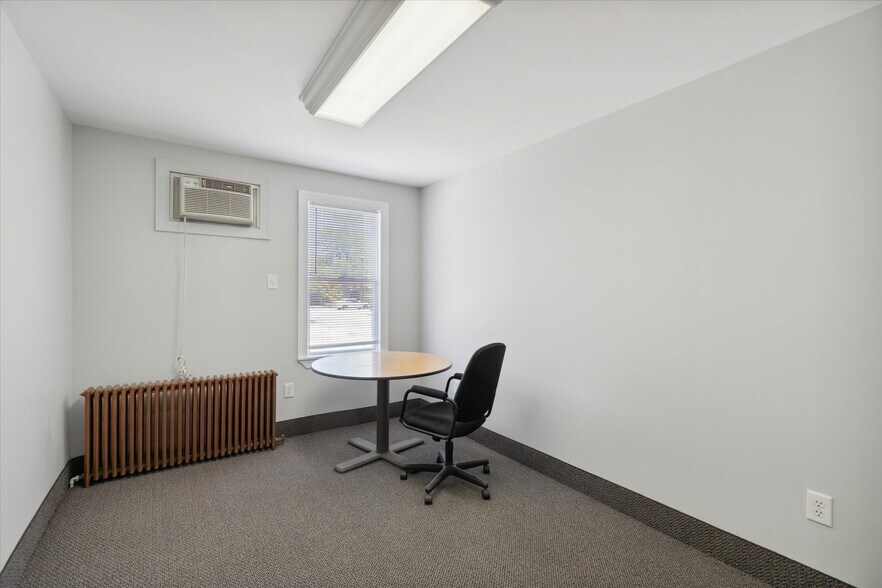 More Photos Of 363 W Johnson Hwy, Norristown Office For Lease
