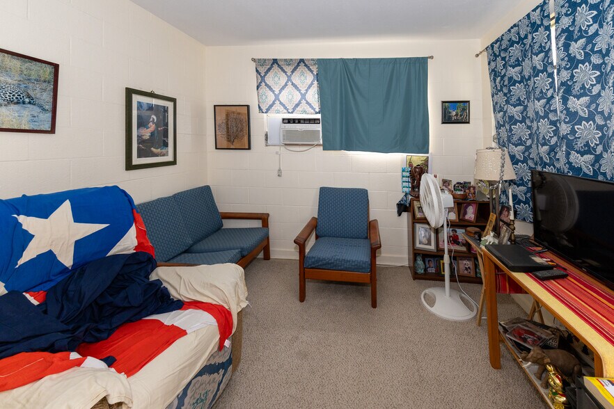 More Photos Of 1240 Young St, Honolulu Apartments For Sale