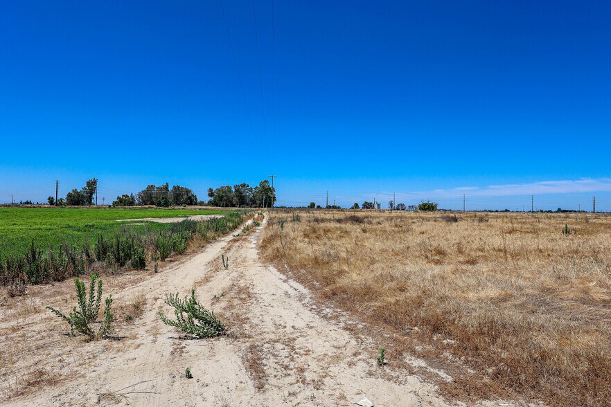 More Photos Of 1777 Bird Rd, Livingston Land For Sale