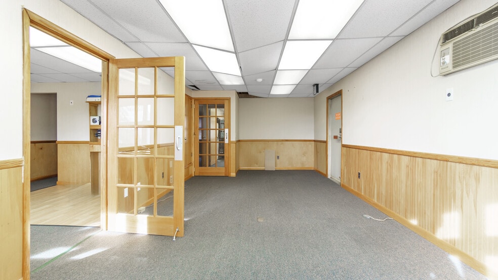 More Photos Of 26 Frowein Rd, Center Moriches Warehouse For Sale