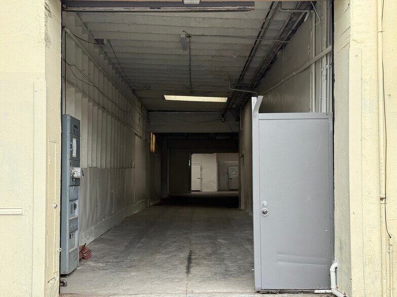 More Photos Of 2414 San Bruno Ave, San Francisco Flex For Lease