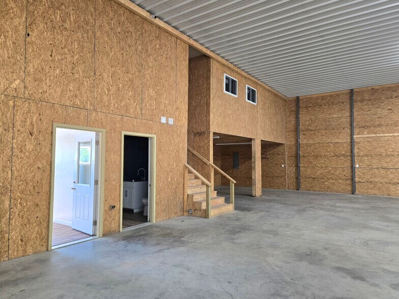 More Photos Of 1460 Washington ave, Terre Haute Industrial For Lease