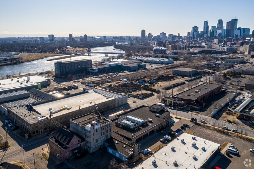 More Photos Of 1729 N 2nd St, Minneapolis Flex For Lease