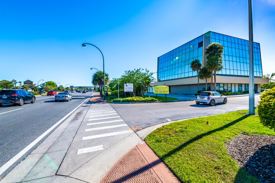 More Photos Of 6900 S Orange Blossom Trl, Orlando Office For Lease