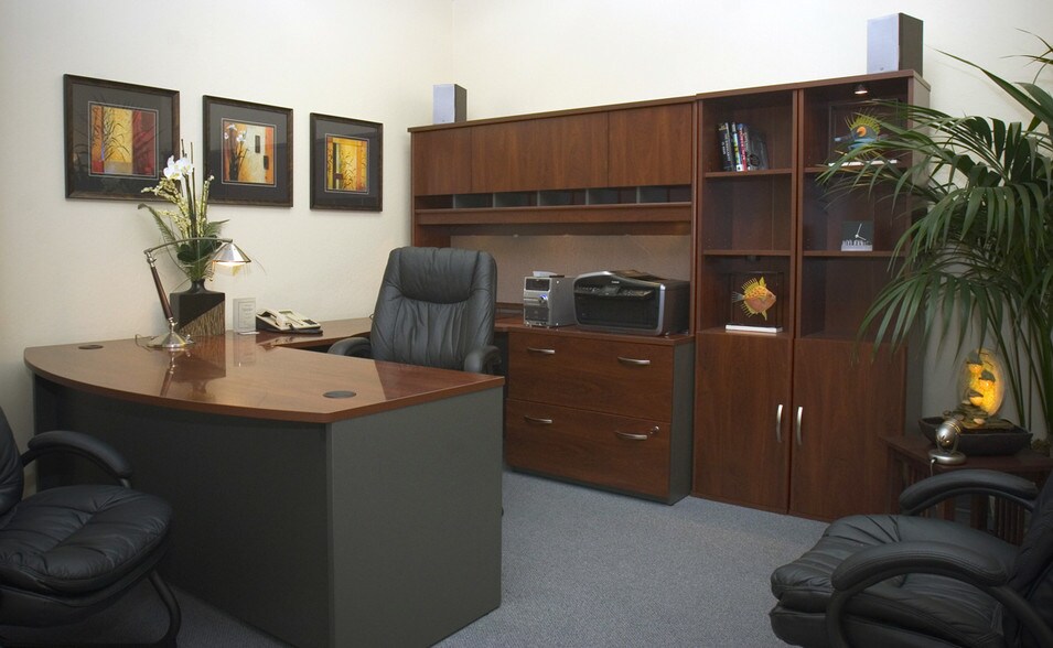 More Photos Of 19925 Stevens Creek Blvd, Cupertino Office For Lease