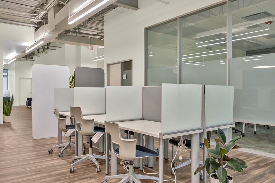 More Photos Of 14150 Huffmeister Rd, Cypress Coworking Space